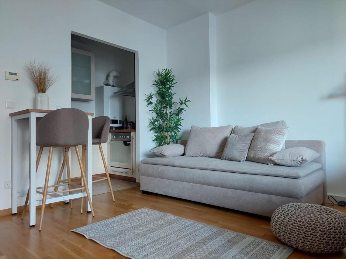 Balcony Apartment, 5 Min Walk To First District Wenen Buitenkant foto
